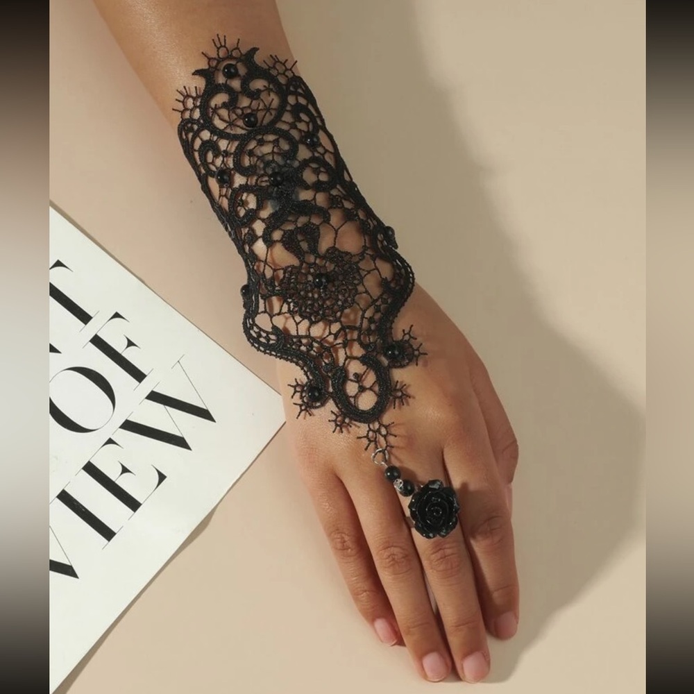 ๐ค Elegant Black Lace Hand Bracelet Mitten Cuff Beaded Rose Ring ๐น